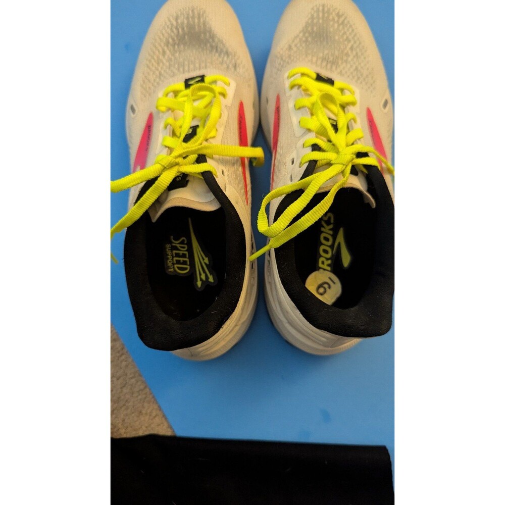Brooks Launch GTS women's running shoes 9 white, pink and yellow - Picture 3 of 4
